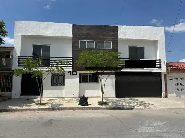 Excelente Casa en venta en colonia Torreon Jardin