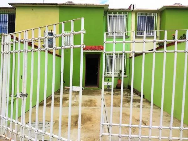 Casa con 4 recámaras, 1 en Planta Baja, Yahuiche, Sta, Ma. Atzompa, Oaxaca,