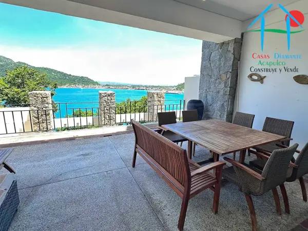 Depa de 2 recámaras y terraza con vista a la bahía de Puerto Marqués