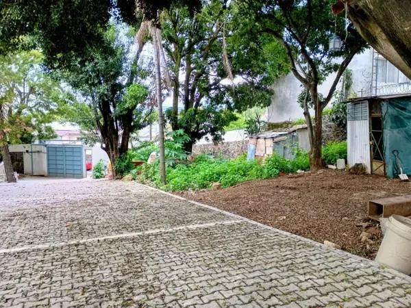 LOTES EN PRIVADA CERRADA CON PORTÓN en venta.
