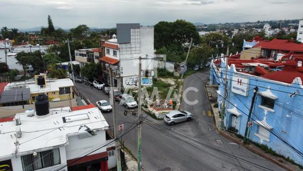 Terreno Comercial 246 m² en Venta y Renta, Colonia Miraval Terreno Comercial 246 m² en Venta y Renta, Colonia Miraval