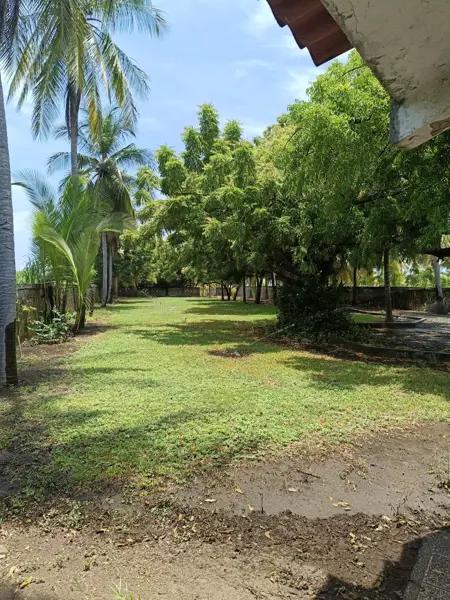 TERRENO EN VENTA EN PLAYA LINDA