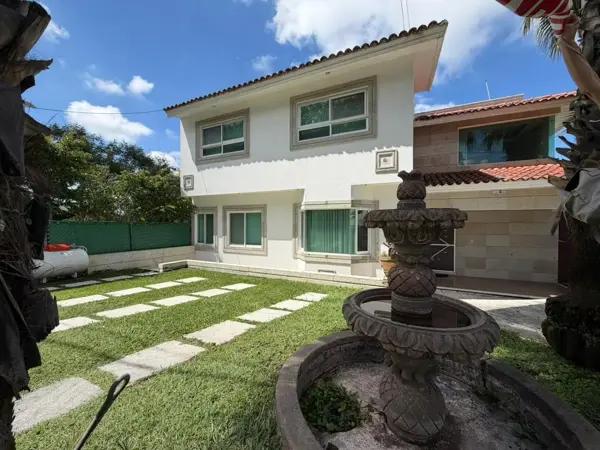 CASA en VENTA, Lomas de Cocoyoc, Morelos