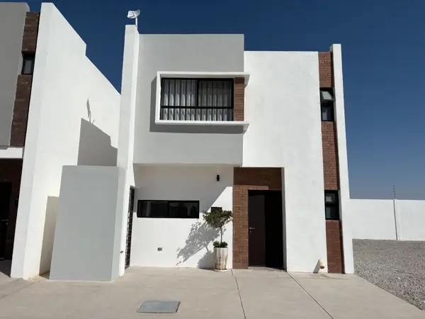 CASA EN VENTA EN PASEO AUREA CON EXCELENTE UBICACION, TORREON, COAH.,