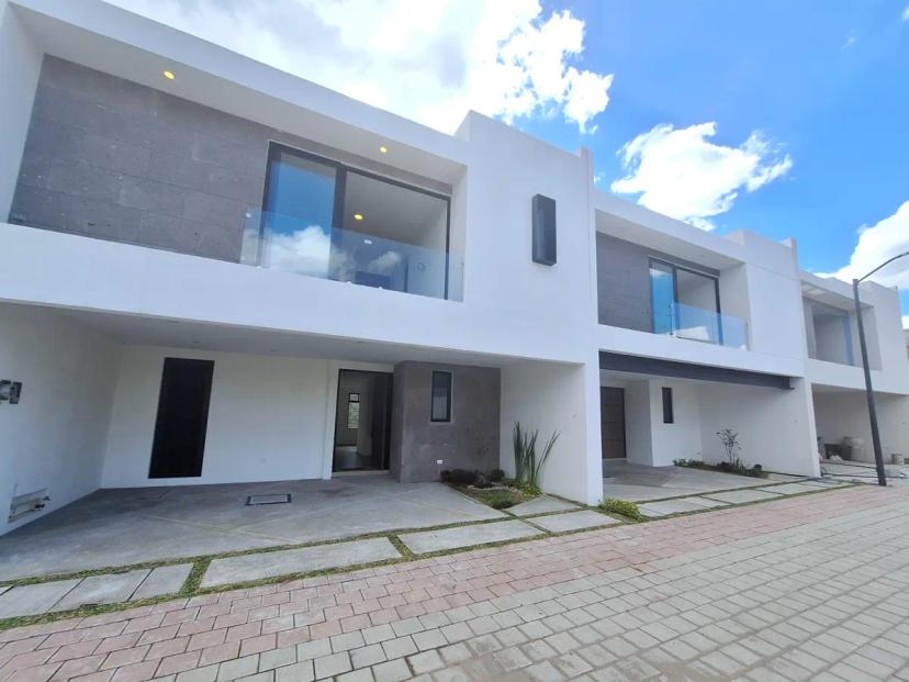 Foto 0 de CASA EN VENTA CON ACCESO A ROOF EN ALTANA RESIDENCIAL | Id nn-ke1000280