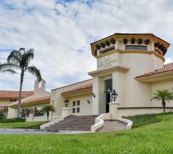 Casa de oportunidad en Fraccionamiento Alta California