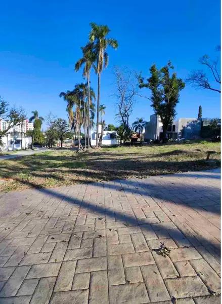 Venta de terreno a 10 minutos del Centro de Cuernavaca. Venta de terreno a 10 minutos del Centro de Cuernavaca.