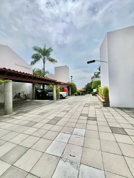 Casa en venta en Acapatzingo, Cuernavaca, Morelos Casa en venta en Acapatzingo, Cuernavaca, Morelos