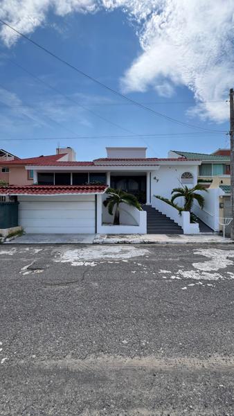 Casa venta ubicada en calle mero Costa de oro