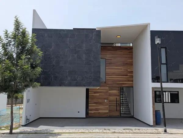Estrena casa en Lomas de Angelópolis III