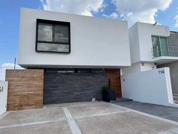 Casa en Venta en Cumbres del Lago, Querétaro - Oportunidad Única