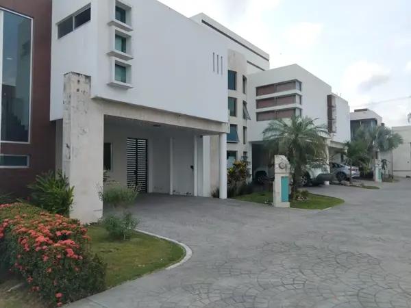 RENTA DE CASA EN PRIVADA MONTE REAL ARROYO DEL MAIZ, POZA RICA VERACRUZ.