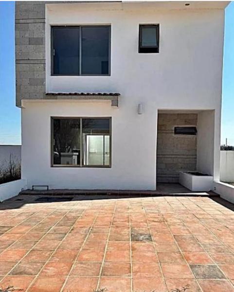 CASA EN VENTA , CD MADERAS, EL MARQUÉS , QRO.
