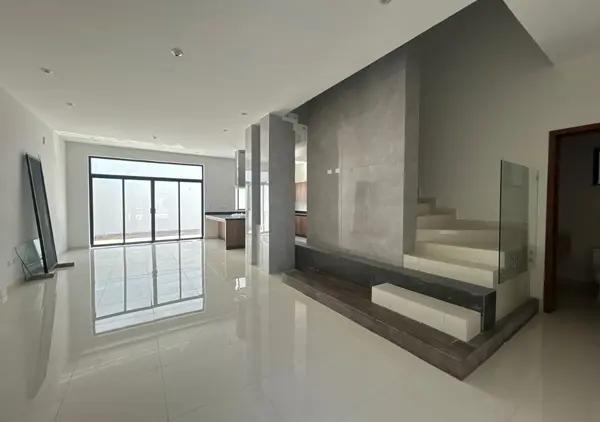 Casa en Venta en Los Viñedos, Torreón - Cerca de Servicios y Listo para Habitar Casa en Venta en Los Viñedos, Torreón - Cerca de Servicios y Listo para Habitar