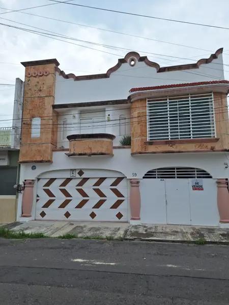 Amplia casa en Venta Fraccionamiento Reforma