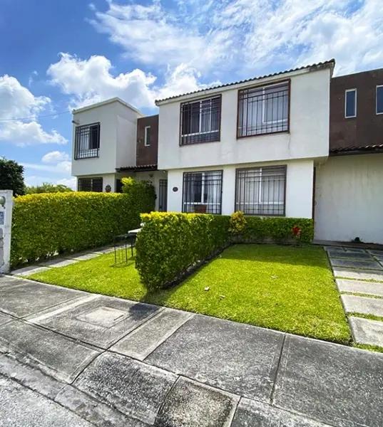 Casa en renta con alberca en Real de Santa Fe Xochitepec