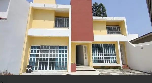 Casa en Venta en Floresta, Veracruz - 3 Recámaras y Cuarto de Servicio