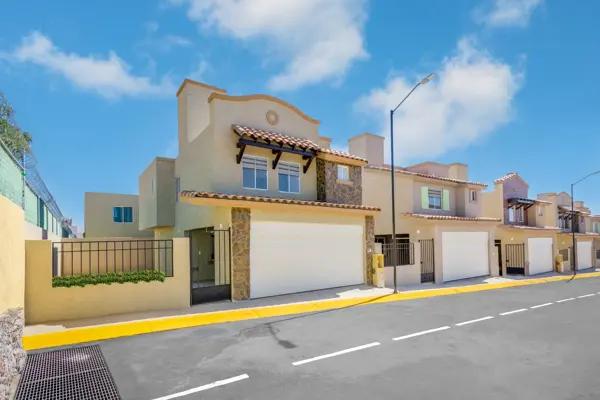 CASA EN VENTA | PACHUCA, HIDALGO, FRACCIONAMIENTO REAL MADEIRA. MODELO PONTEVEL PLUS.