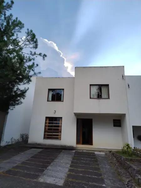Casa en renta en La Vitela (Los Pozos), Pátzcuaro, Michoacán de Ocampo