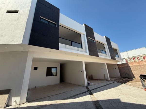 Deptos. Tipo TOWN HOUSE en Pre-Venta, Entrada de Viñedos Deptos. Tipo TOWN HOUSE en Pre-Venta, Entrada de Viñedos