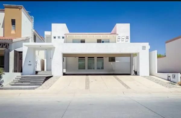 Casa en venta en Los Lagos, Hermosillo, Sonora