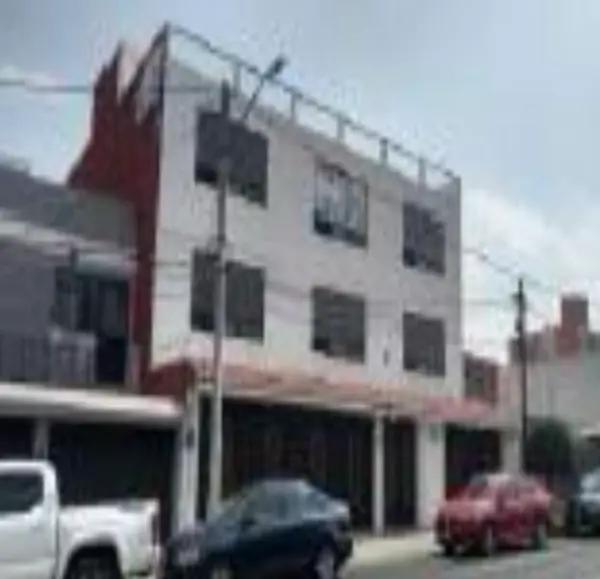 Edificio en venta en Magisterial Vista Bella, Tlalnepantla de Baz, México