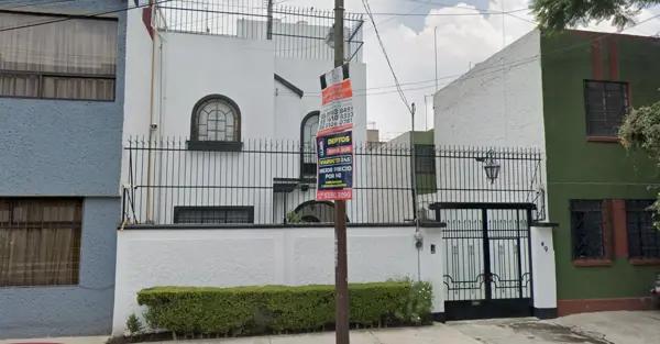 CASA EN VENTA EN ROMA SUR, CUAUHTÉMOC, CIUDAD DE MÉXICO.
