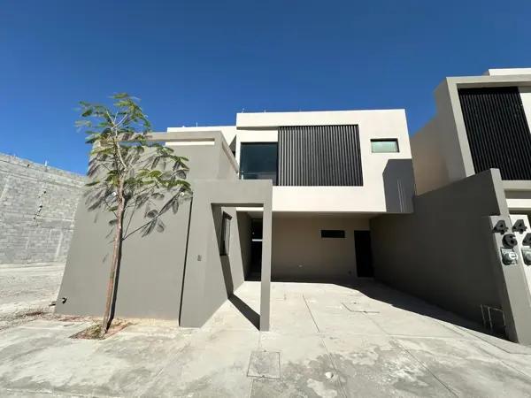 Casa en Venta en Fraccionamiento Residencial el Cortijo Casa en Venta en Fraccionamiento Residencial el Cortijo