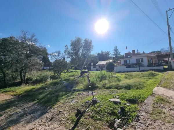 TERRENO EN VENTA CON TODOS LOS SERVICIOS EN LA MORA HUASCA DE OCAMPO