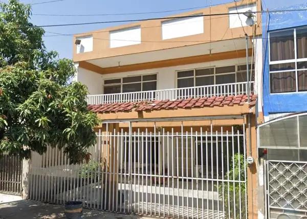 Se Vende Casa de Recuperación Bancaria en Lomas de San Pedro, 44897 Guadalajara, Jal. Se Vende Casa de Recuperación Bancaria en Lomas de San Pedro, 44897 Guadalajara, Jal.