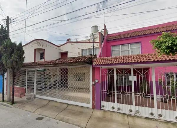Se Vende Casa de Recuperación Bancaria en Francisco C. Morales, Echeverría, 44970 Guadalajara, Jal. Se Vende Casa de Recuperación Bancaria en Francisco C. Morales, Echeverría, 44970 Guadalajara, Jal.