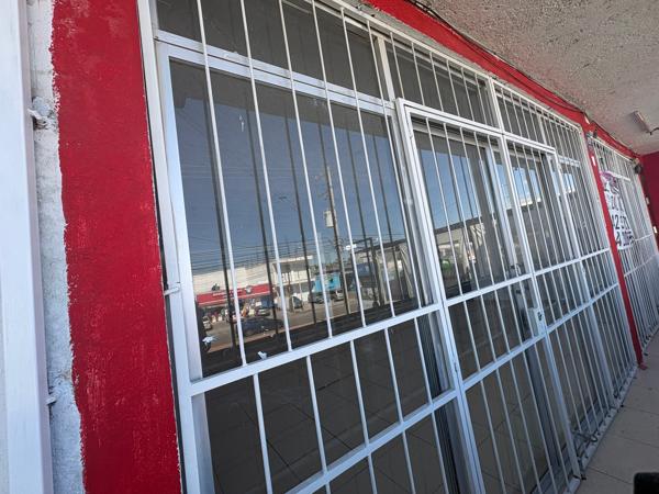Local Comercial en Renta en Puerta Real, Corregidora - Amplio y Funcional