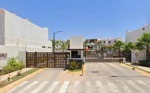 Cercanía sin Riesgos: Fraccionamiento Exclusivo y Bien Iluminado en Privada San Alejandro