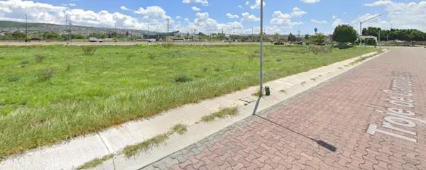 Excelente ubicación comercial | Terreno en Renta en Las Trojes, Corregidora, Qro Excelente ubicación comercial | Terreno en Renta en Las Trojes, Corregidora, Qro