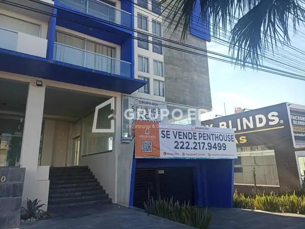 LOCAL EN VENTA EN BOULEVARD FORJADORES
FRENTE A CRUZ DEL SUR
EN TORRE UNO FORJADORES