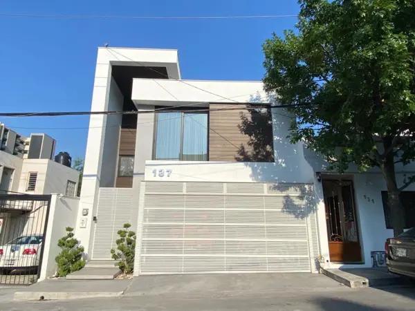 Casa en Venta en El Centro de San Pedro Garza Garcia Casa en Venta en El Centro de San Pedro Garza Garcia