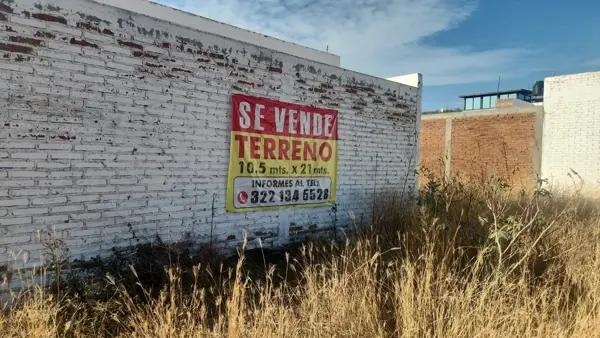 Sergio Dávila Vende Terreno en Jardines de Santa Rita, Autlán de Navarro. (TEL. 322 134 5528)
