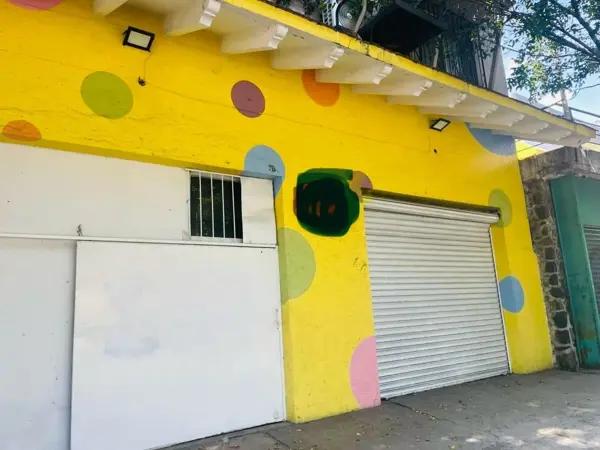 LOCAL EN RENTA 150 M2.  Lomas de La Selva  - $19,000