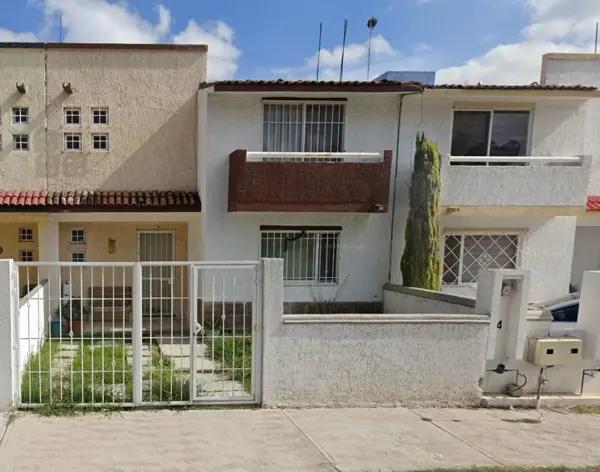 Se Vende Casa de Recuperación Bancaria en Sagrada Familia, Santuarios Residencial, El Pueblito Qro Se Vende Casa de Recuperación Bancaria en Sagrada Familia, Santuarios Residencial, El Pueblito Qro