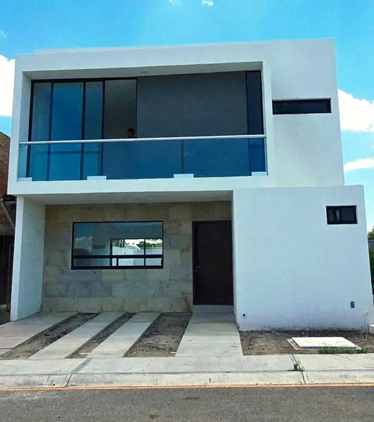 Hermosa y moderna casa en Venta en RODANTA ( Zona ZEN LIFE) con estudio en planta baja
