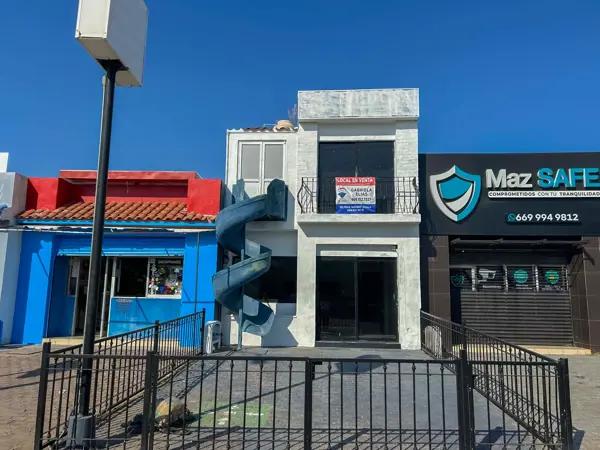 Local Comercial Len Venta sobre Avenida Las Torres