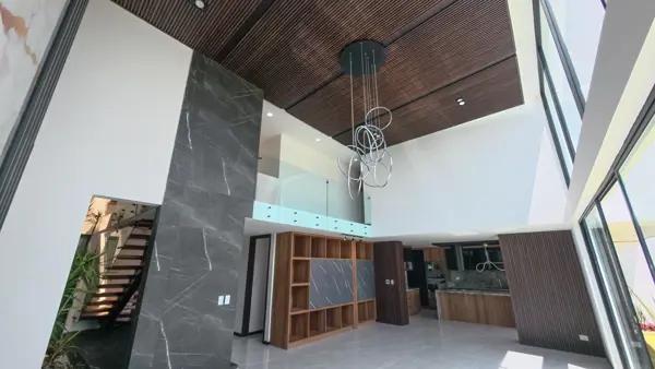 CASA EN PARQUE VOLCANES, LOMAS DE ANGELOPOLIS