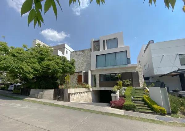 CUMBRES SANTA FE, CASA EN VENTA