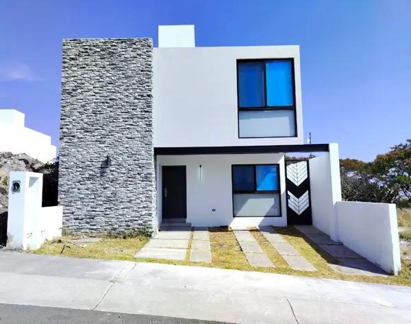 CASA EN VENTA EN ZARU FRENTE A ZAKIA, EL MARQUES QUERETARO