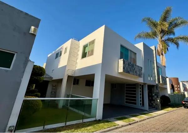 CASA EN VENTA EN SANTA TERESA CHOLULA