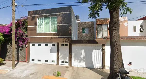 CASA EN VENTA EN JACARANDAS, TLALNEPANTLA, ESTADO DE MÉXICO.