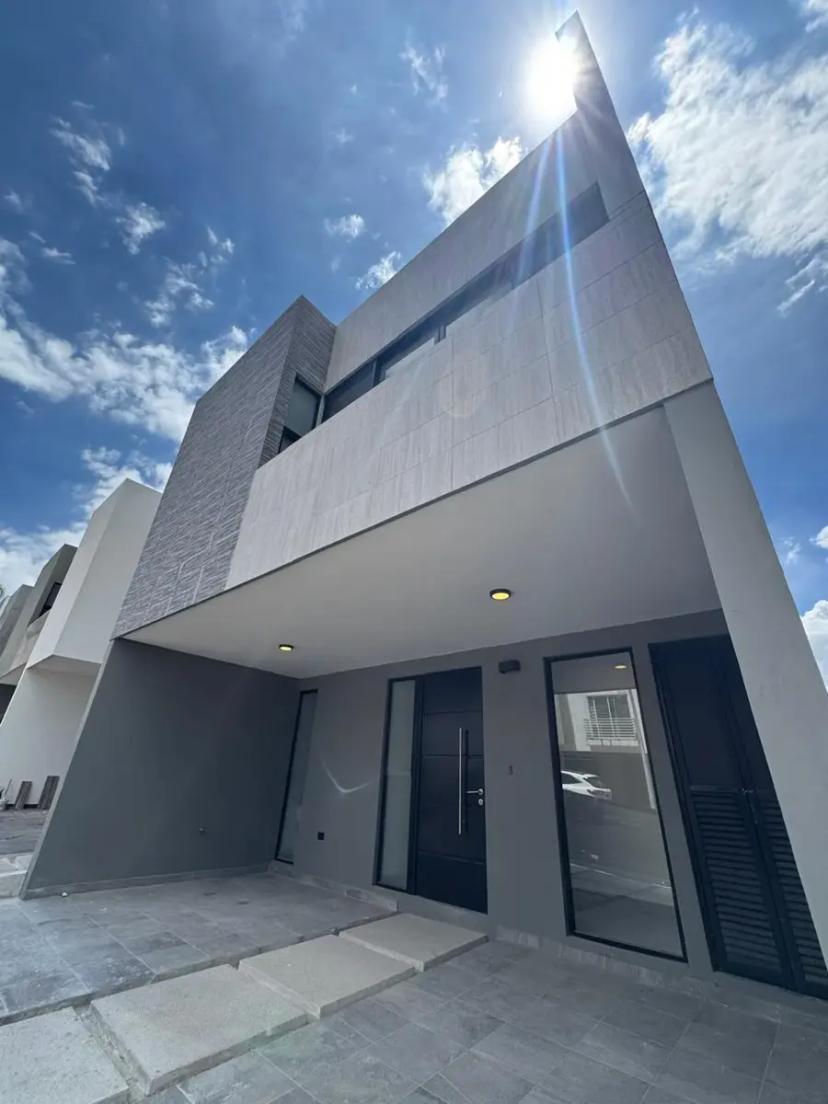 Foto 0 de SE VENDE CASA EN ZONA CEMENTOS ATOYAC | Id nn-tr1000280