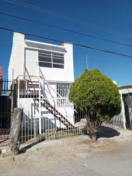 CASA EN VENTA!! LOMA DORADA