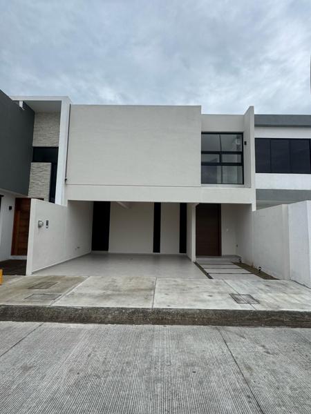 Casa en venta ubicada Montebello lomas del Dorado boca del Río