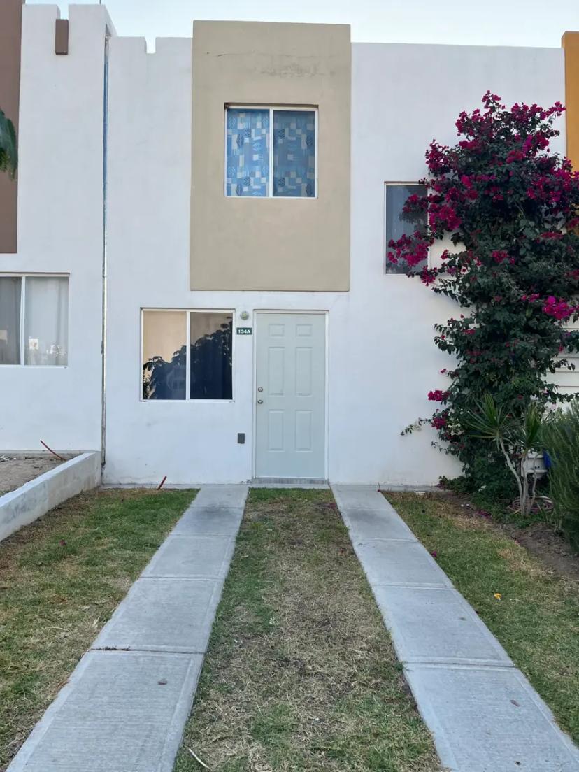 Foto 0 de Casa en VENTA en Fuentes de Balvanera, Apaseo el Grande, Gto. | Id nn-as1000321